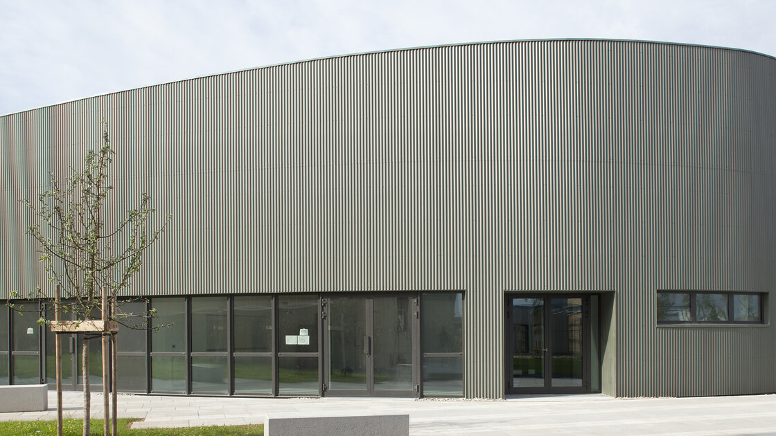 F_Sine_Wave_bureaux_campus_veolia_meyzieu_france_high.jpg